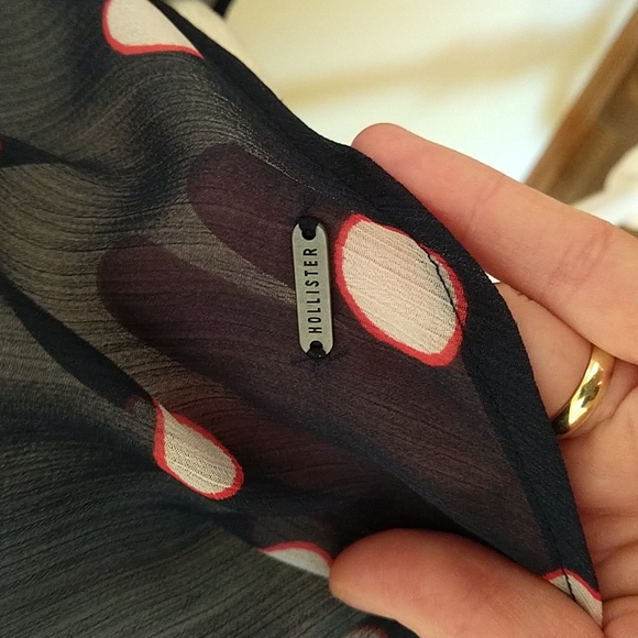 Hollister Sheer Polka Dot Blouse - Picture 3 of 9